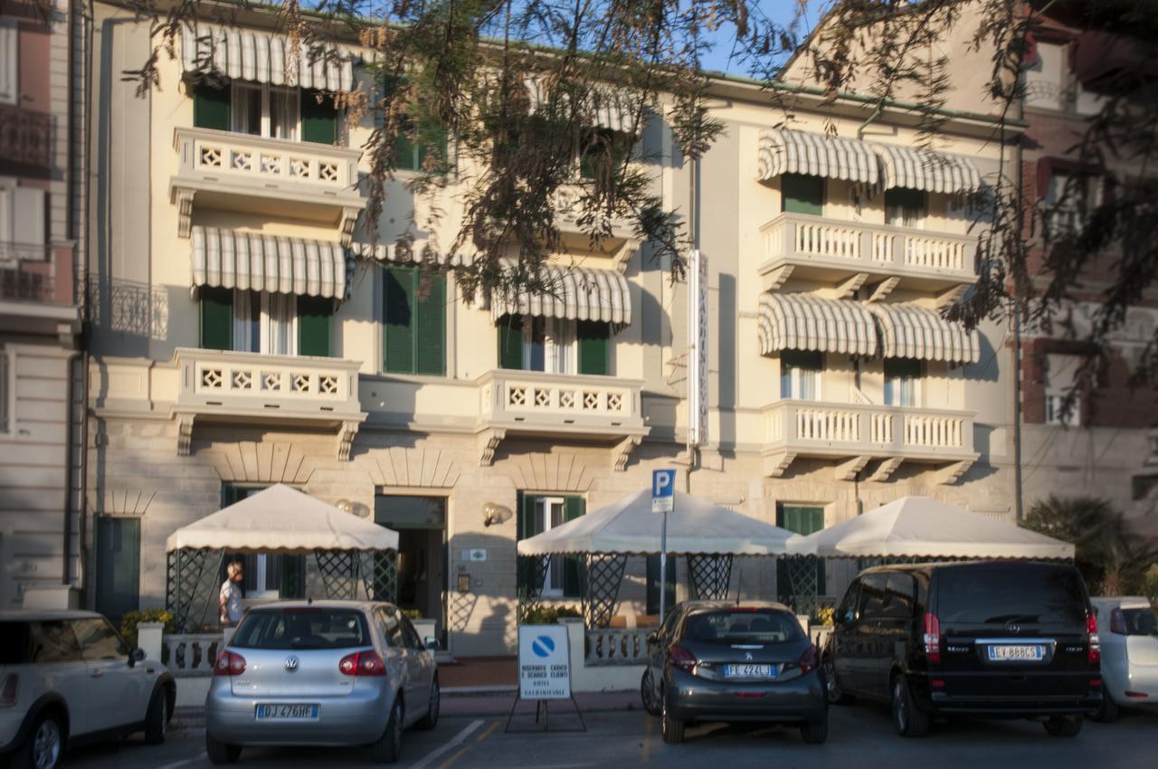 Hotel Valdinievole Lido di Camaiore Exterior photo